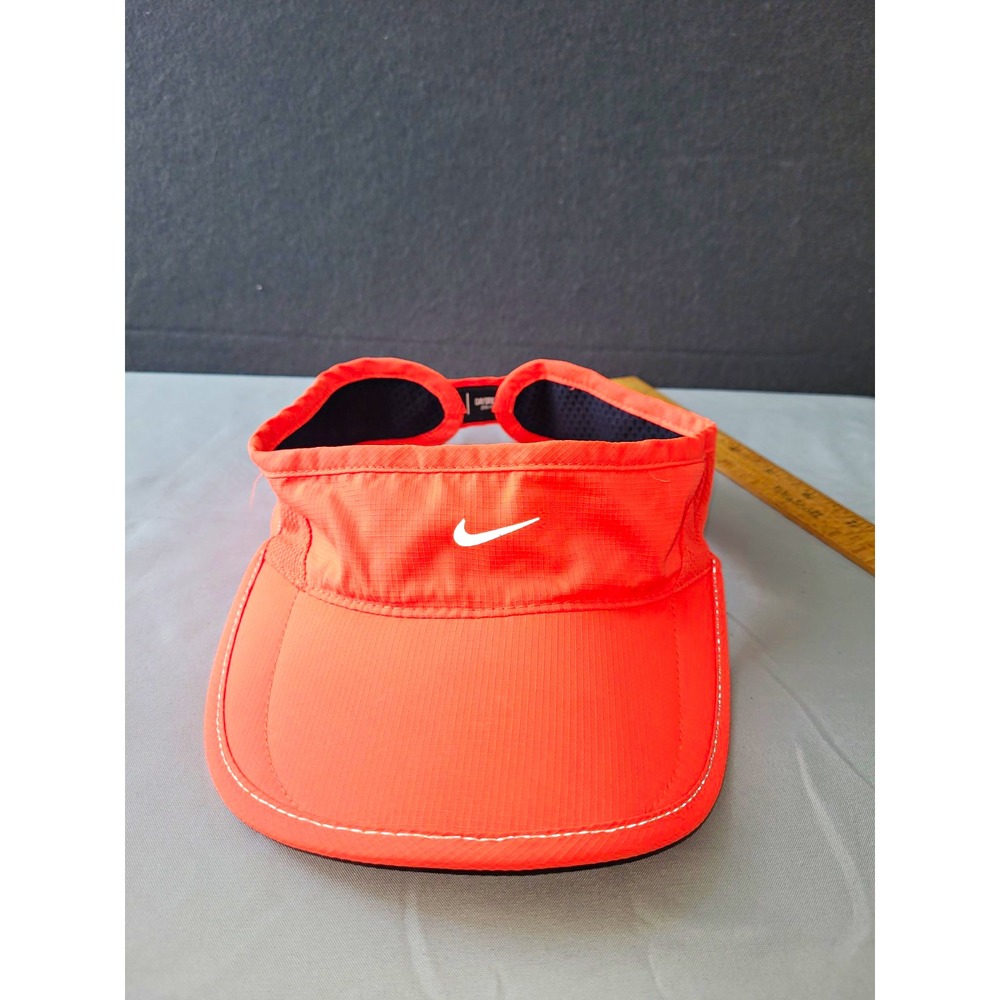 Nike Daybreak Dri-FIT Adjustable Moisture Wicking Golf Visor Orange